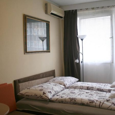 Víctor Hugo Central Apartment Budapeste Exterior foto